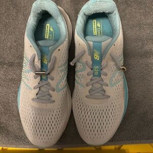 Women’s new balance 520